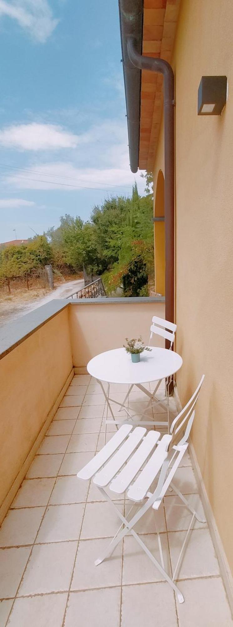 Bolsena Cento20 - Rooms & Relax Bagian luar foto