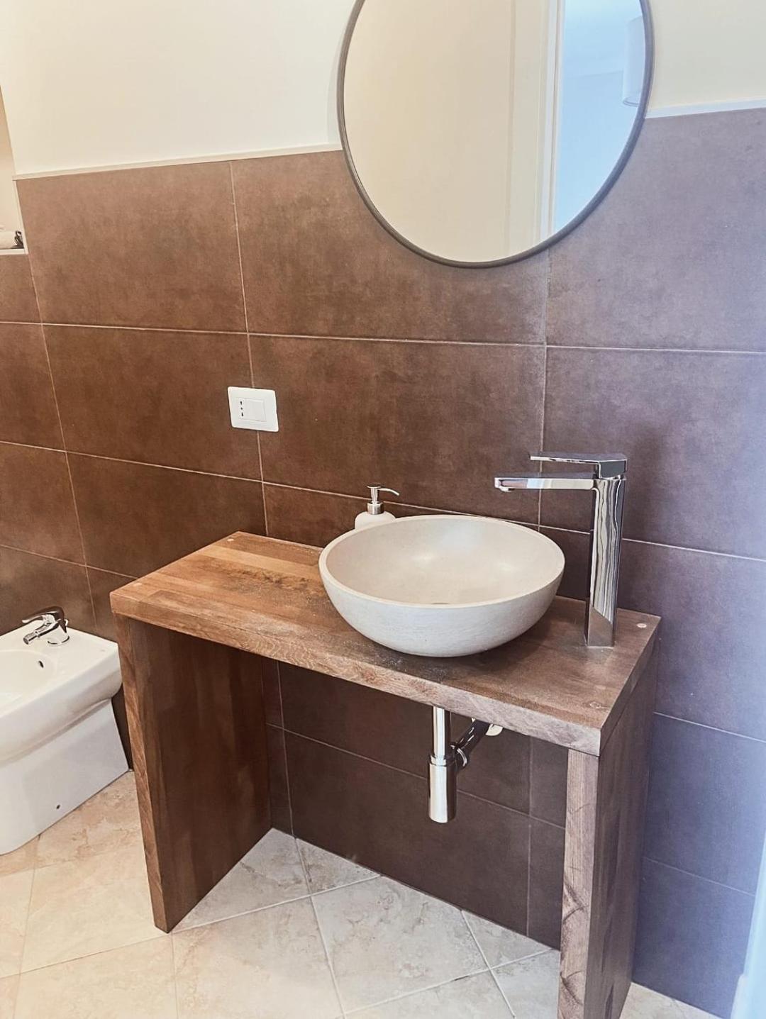 Bolsena Cento20 - Rooms & Relax Bagian luar foto